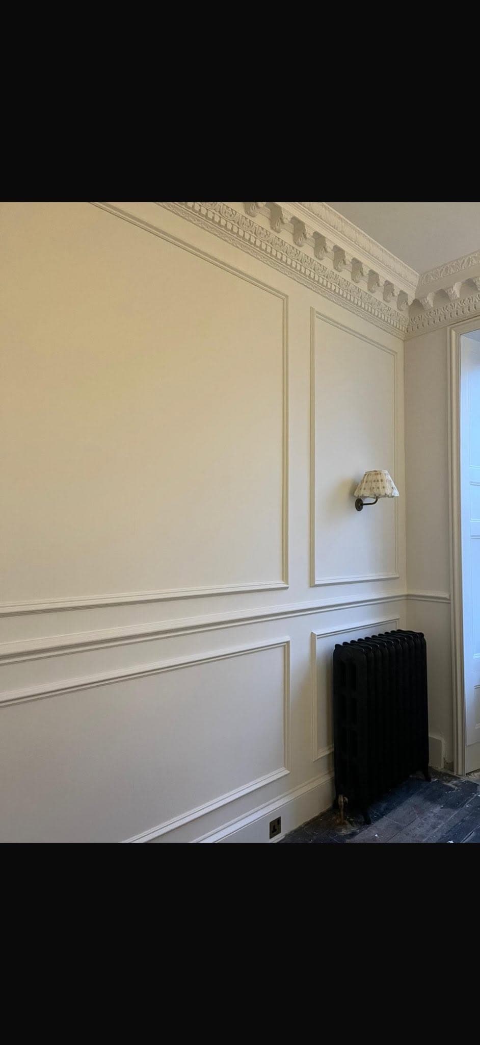 Decorative coving profile with a crisp hand-cut mitre joint